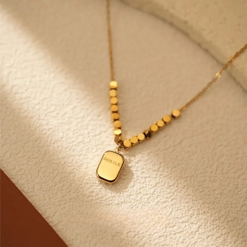 Sheen necklace......Unique Style