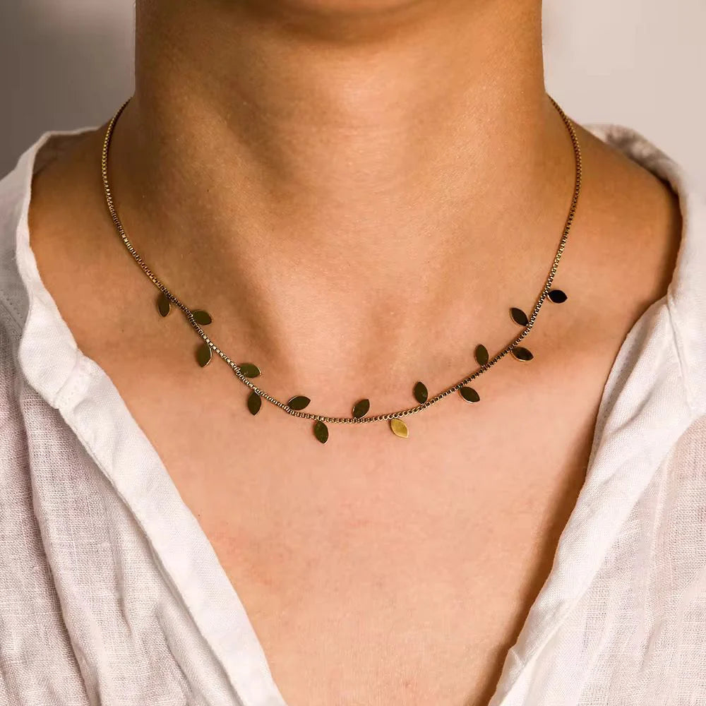 Leaf Flower Necklace