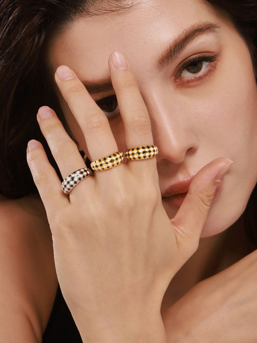 Black & White ches Ring